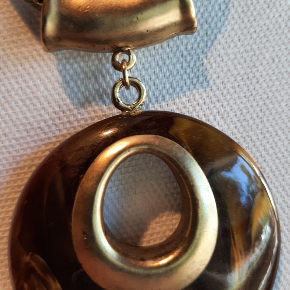 Tortoise Circle Pendant On Multi Strand Green Cord Necklace - Picture 3 of 4